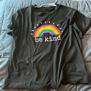 2x BE KIND T shirt plus size rainbow 🌈 black